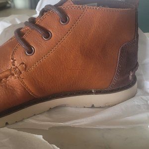 Tom's brand Chukka Boot